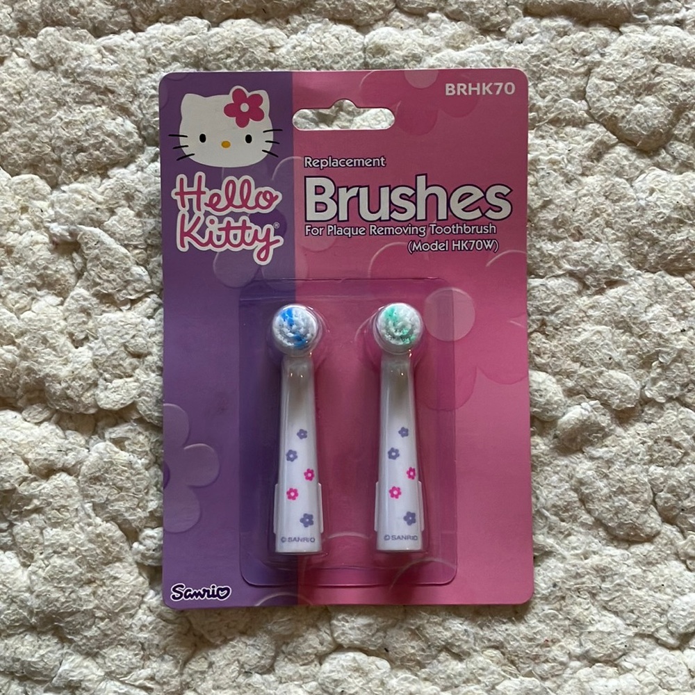 Hello Kitty toothbrush replacements 2 pack Model HK70W